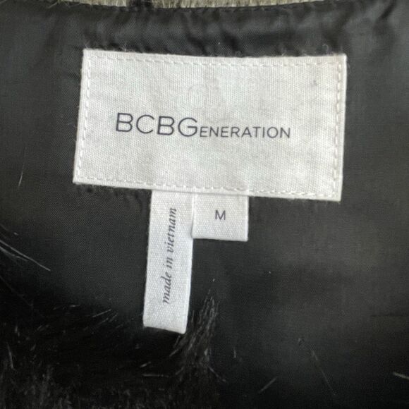BCBG Faux Fur Women’s Vest Multicolor Old Money- M - Picture 9 of 11